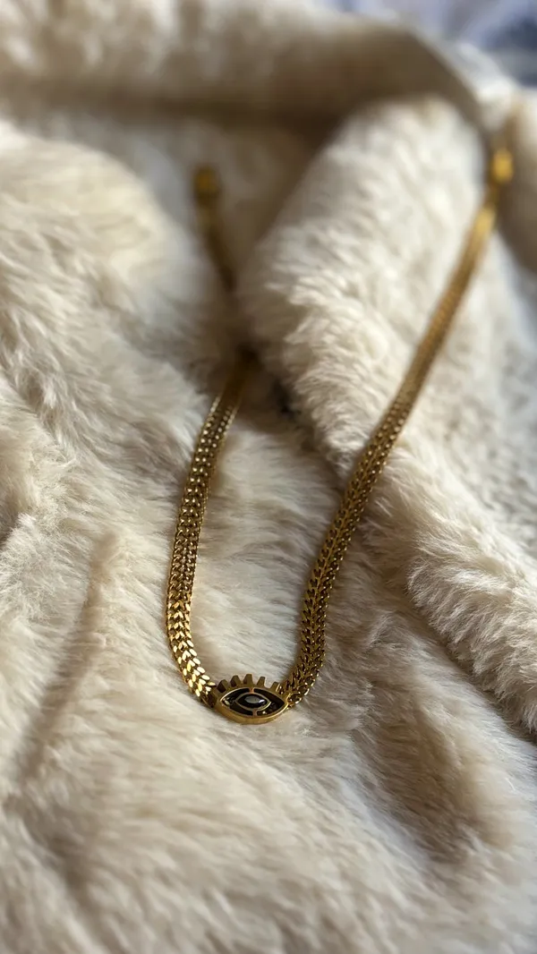 Golden_Stainless_Steel_And_Hypoallergenic_Coating_Necklace_For_Women